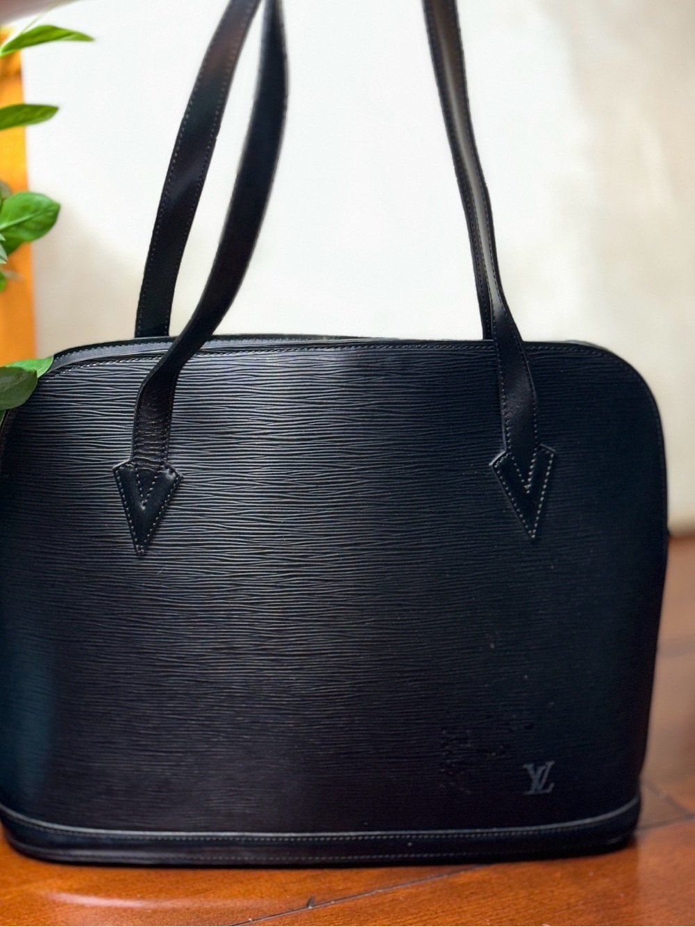 AUTHENTIC Louis Vuitton Epi Lussac. Black.